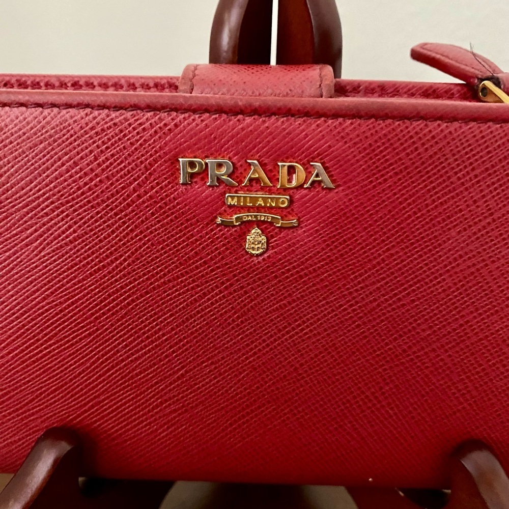 Authentic Prada Red Saffiano Leather Wallet – Luxury Designer Wallet - Picture 3 of 11